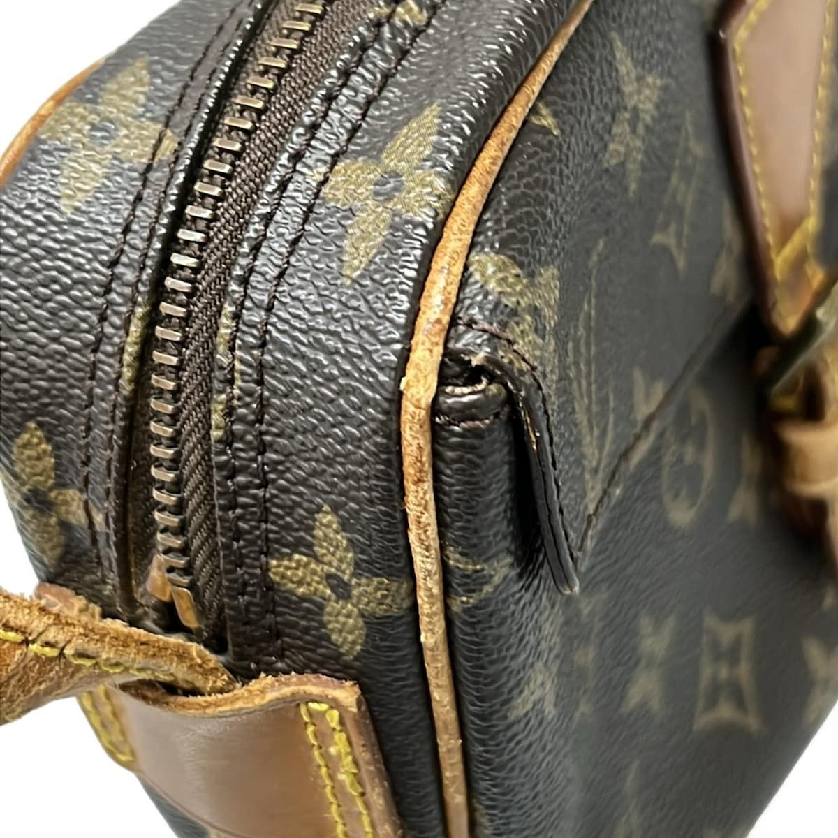 LOUIS VUITTON ルイヴィトン ジュヌフィーユ　ショルダーバッグ LOUIS VUITTON(ルイヴィトン) ショルダーバッグ モノグラム ジュヌ