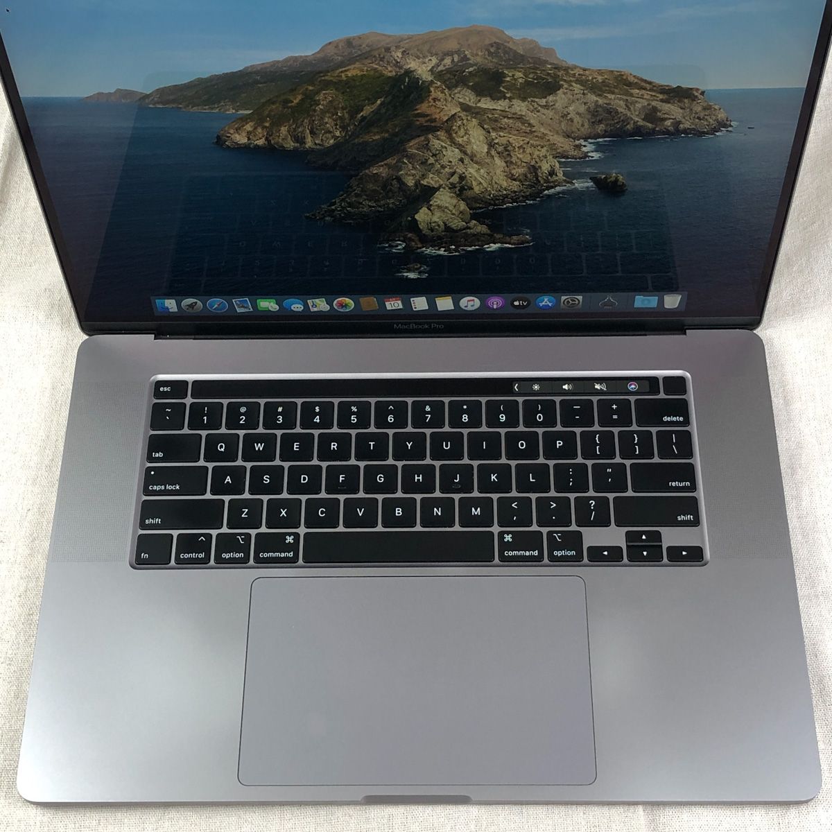 ジャンク MacBook Pro 16