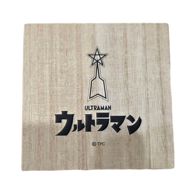 ウルトラマン 江戸切子グラス 桐箱付き 【未使用品】22605R61