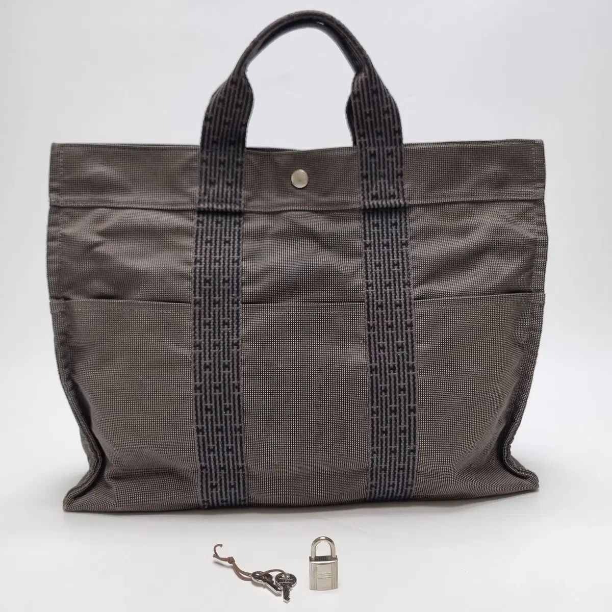 Hermes（エルメス） フルトゥ カン（キャンバス） トートバッグ MM 