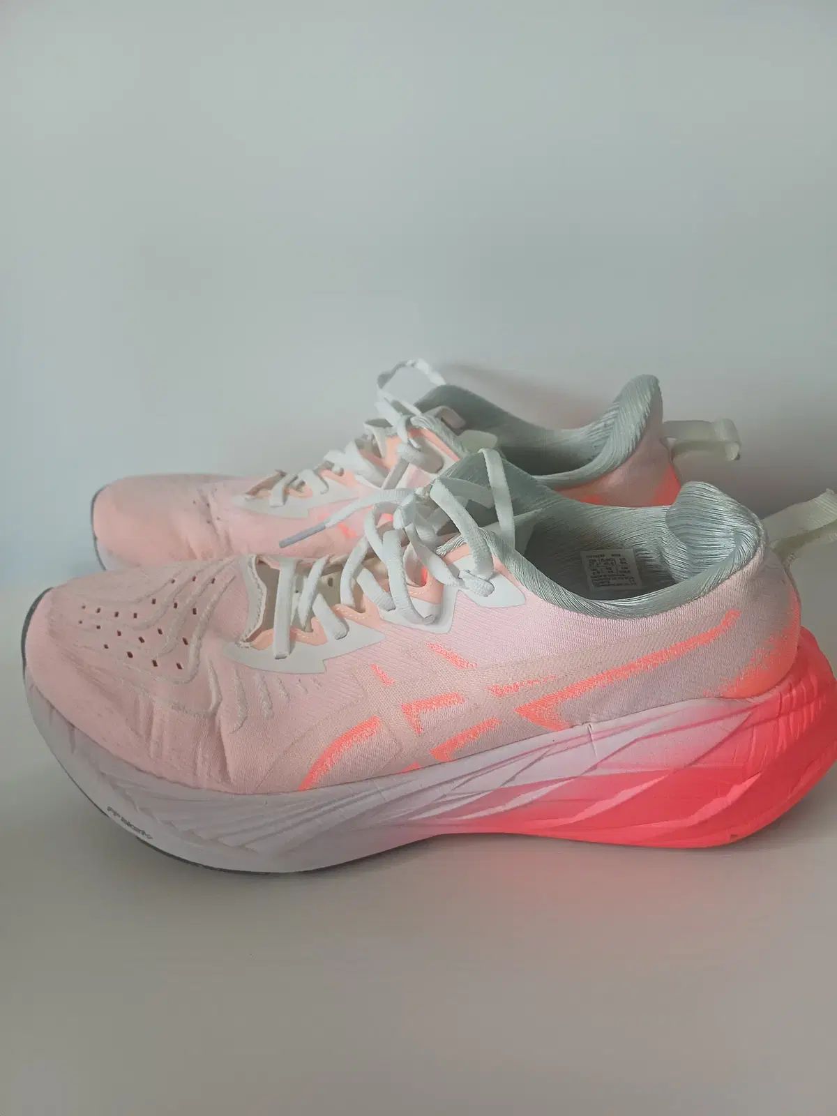 275 asics アシックス ノヴァブラスト BLAST 4 白 サンライズ Sunrise レッド