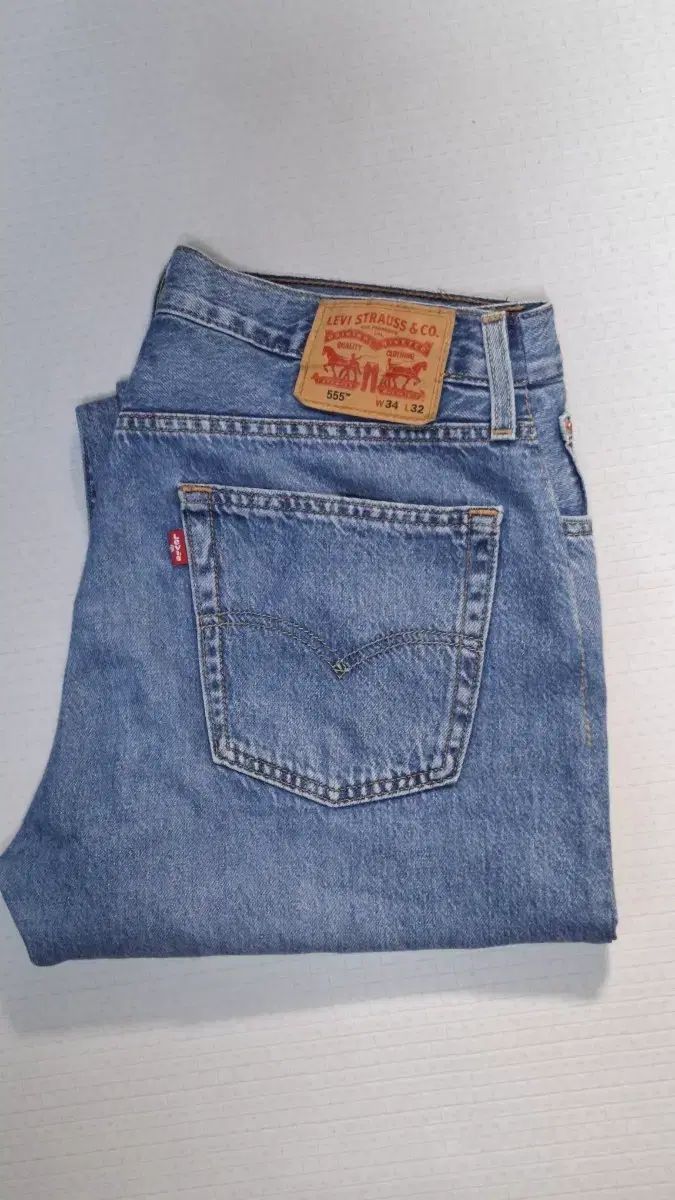 (2024年式) LEVI'S 555 薄い デニムパンツ W34 L32 レギュラー Stray Kids