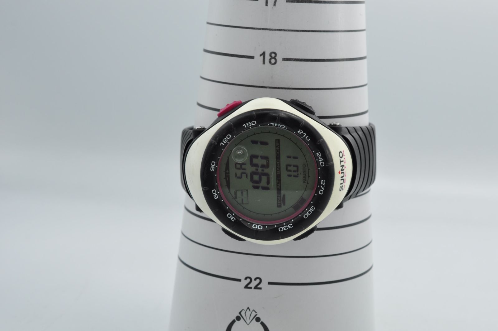 SUUNTO スント VECTOR ベクター Quartz クォーツ デジタル ウォッチ 