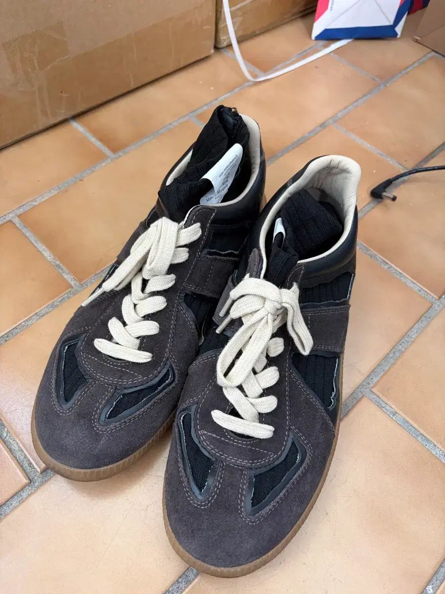 メゾンマルジェラ ドイツ軍 スニーカー DARK BROWN