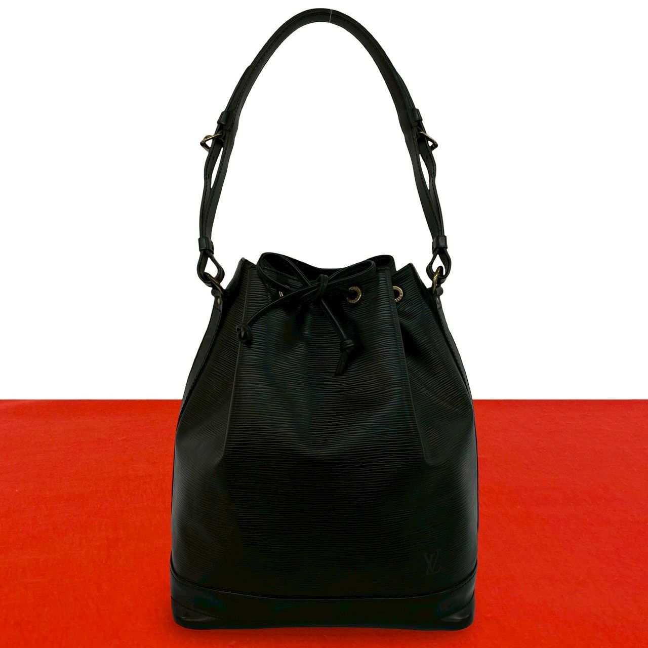 極 美品 LOUIS VUITTON ルイヴィトン ヴィンテージ ノエ エピ レザー 本革 巾着 セミ ワン ショルダーバッグ トートバッグ ノワール 27910