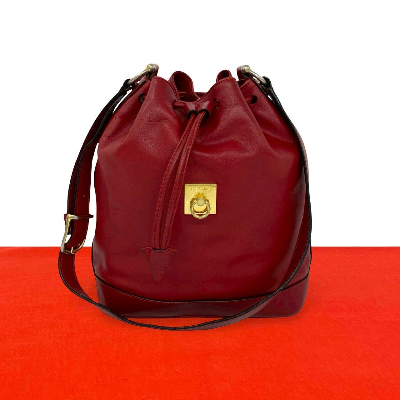 極 美品 CELINE セリーヌ ヴィンテージ リング金具 ロゴ レザー 本革 ショルダーバッグ トートバッグ 巾着バッグ レッド 赤 84053
