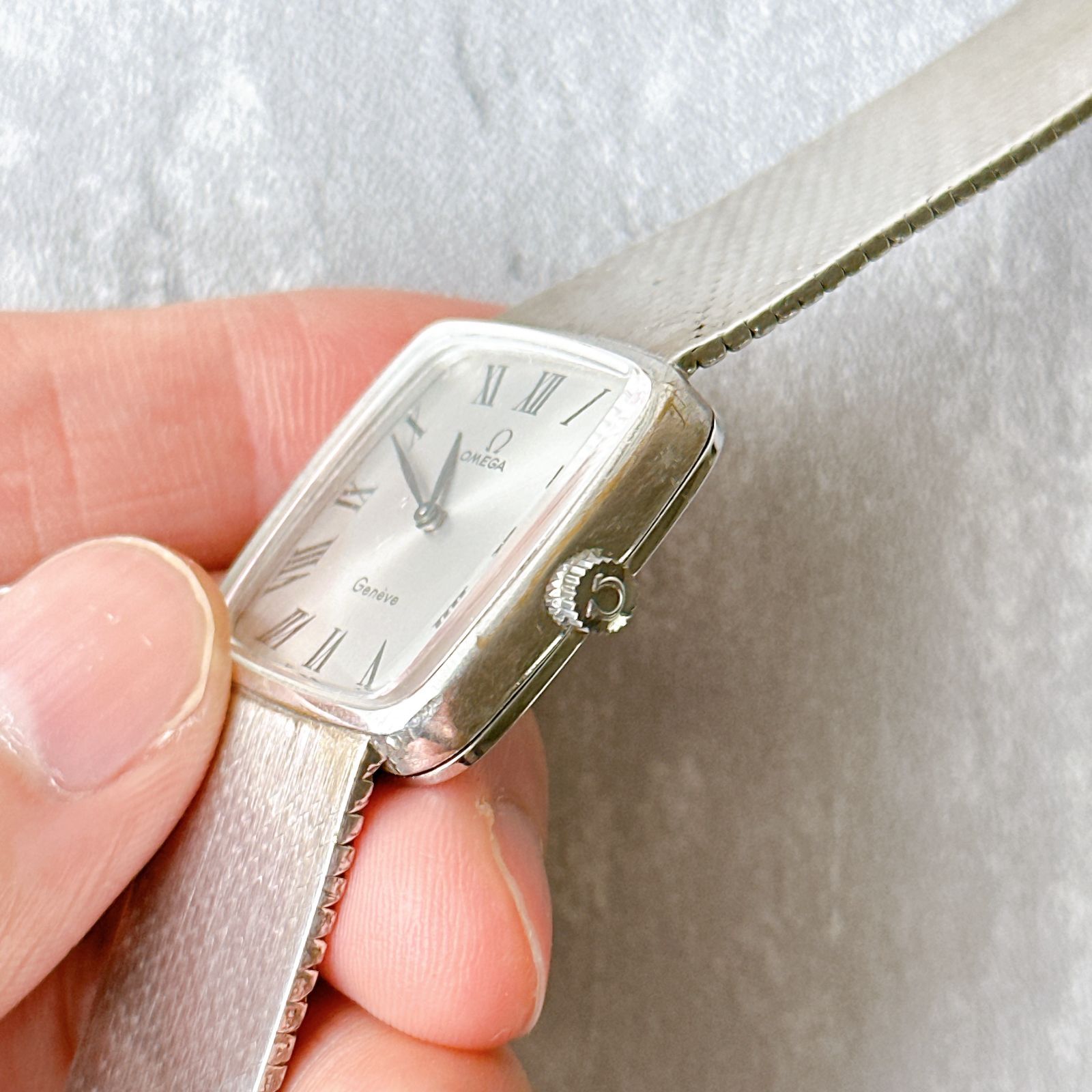 OMEGA Genève 手巻き スクエアケース ローマンインデックス シルバー