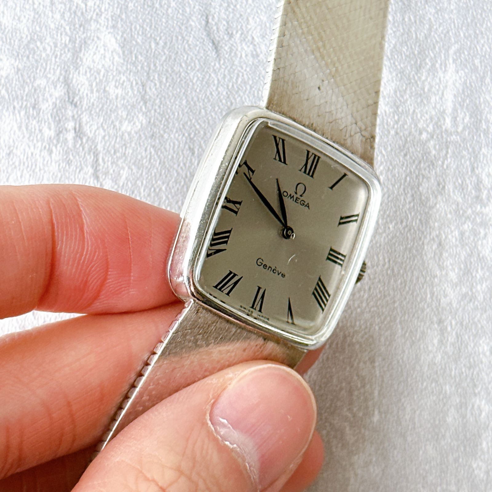 OMEGA Genève 手巻き スクエアケース ローマンインデックス シルバー