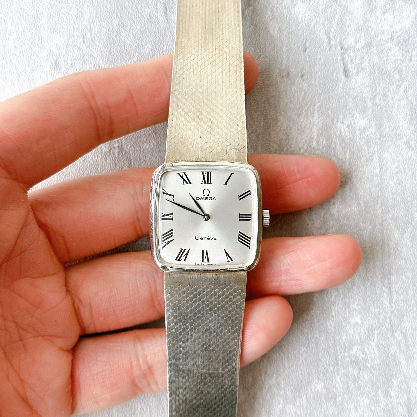 OMEGA Genève 手巻き スクエアケース ローマンインデックス シルバー