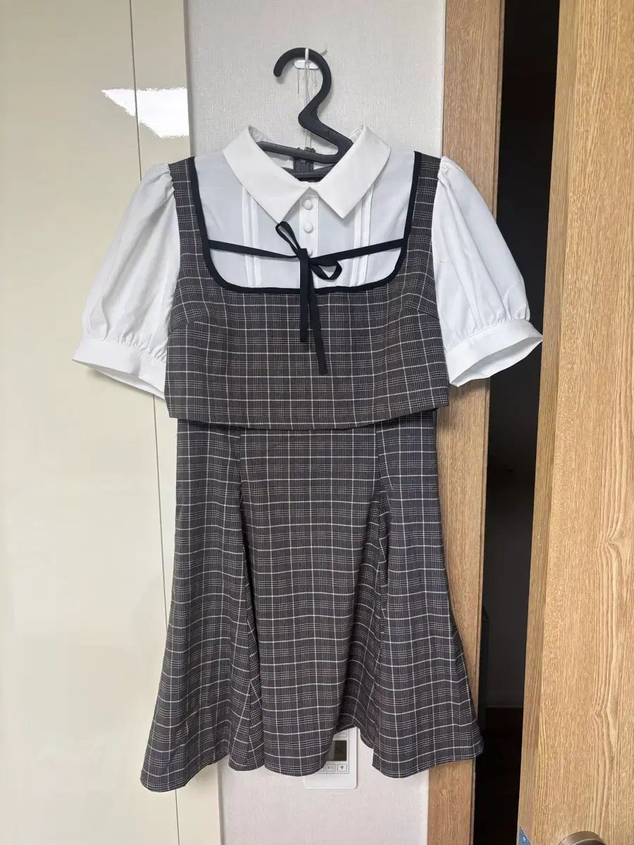 EBLIN エブリン ワンピース 出品 (新品)