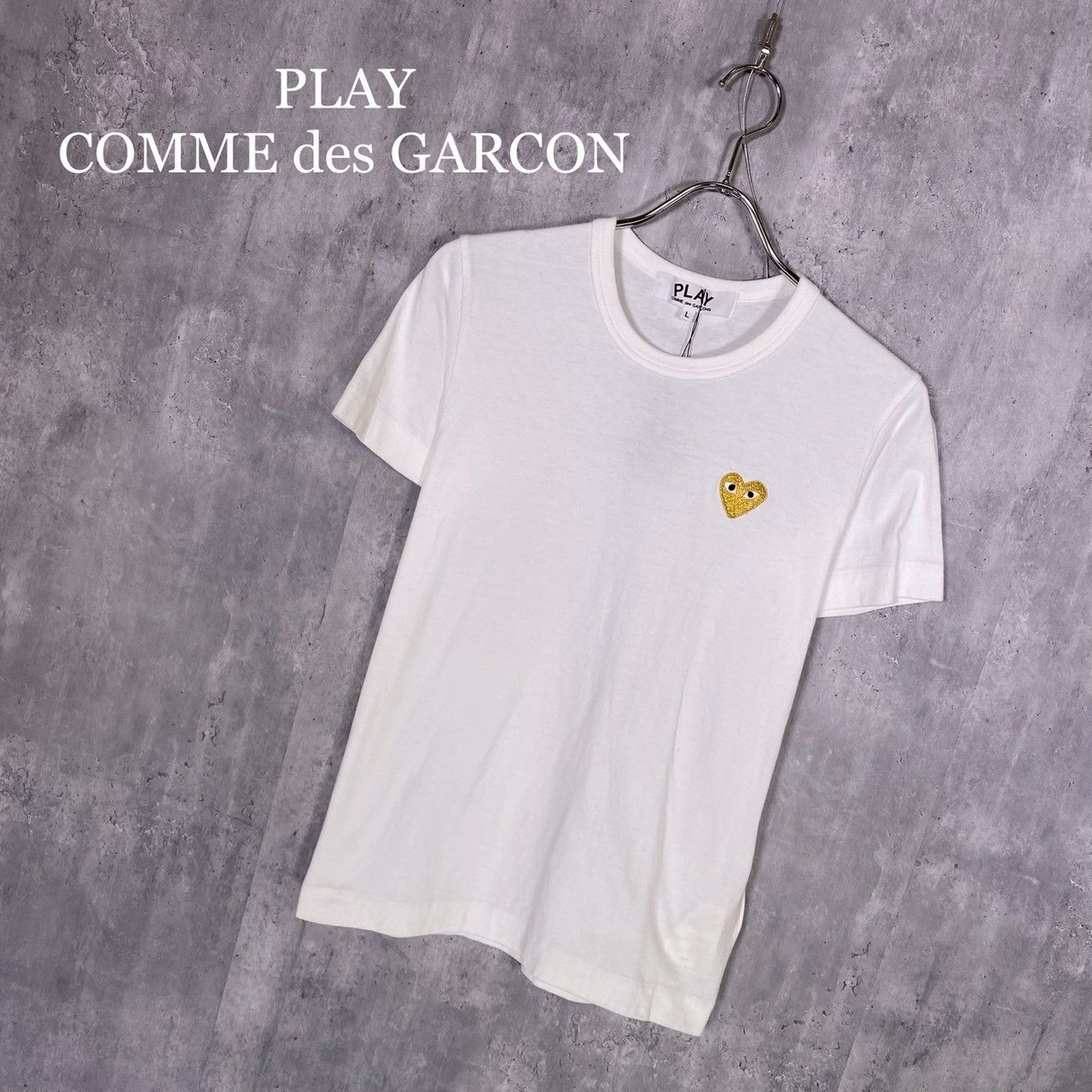 『PLAY COMME des GARCONS』プレイコムデギャルソン (L) ゴールド刺繍ロゴ Tシャツ レディース