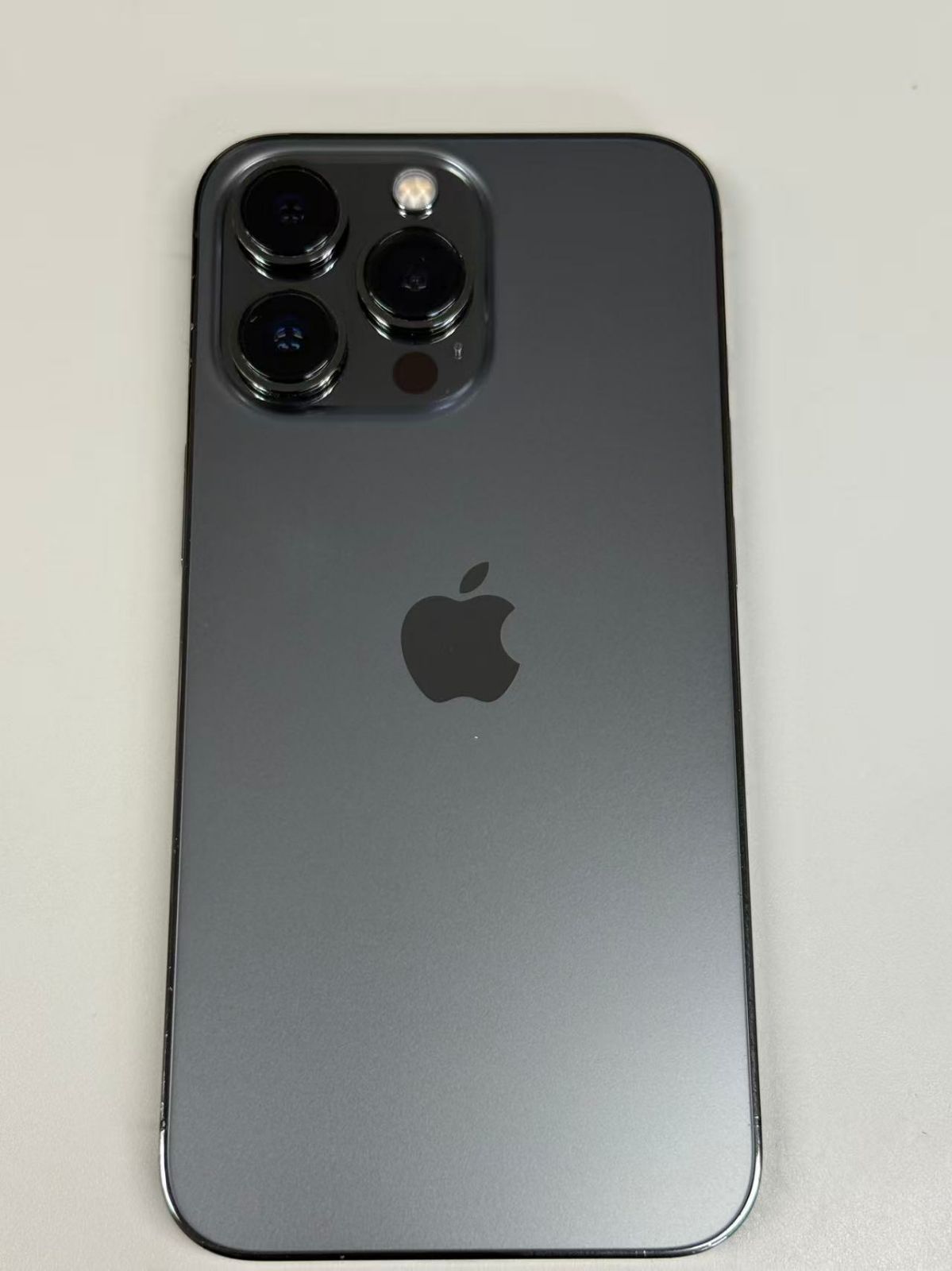 バッテリー100%SIMフリー iPhone13 Pro 2568GB　グラファイト