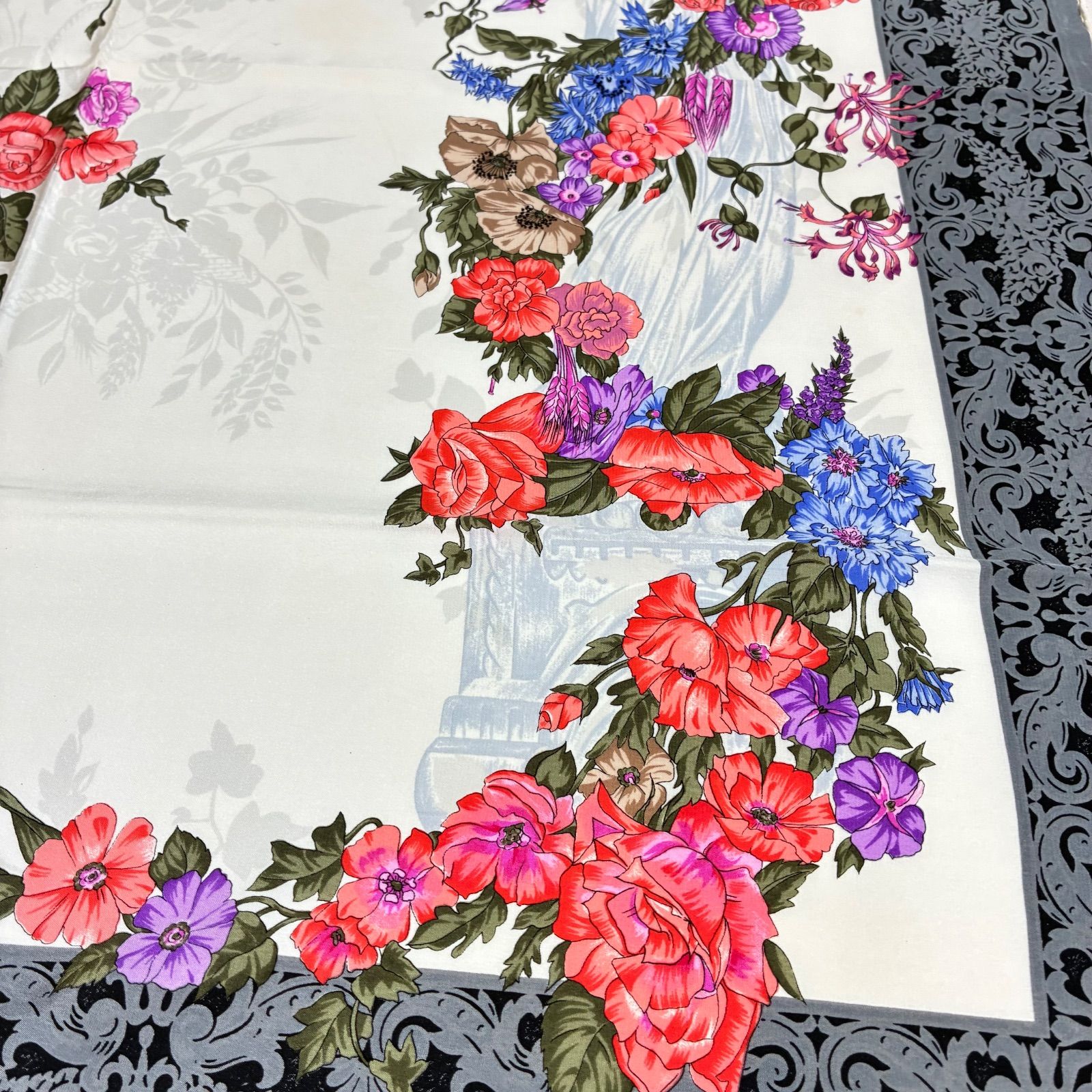☆Christian Dior イタリア製 花と石像モチーフ ヴィンテージ シルク