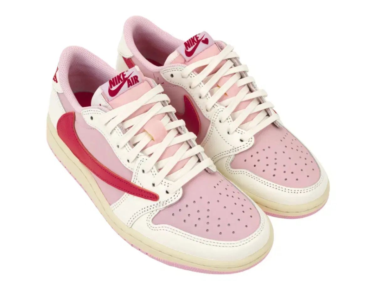 (305 新品) トラヴィススコット x ジョーダン 1 ロー 出品