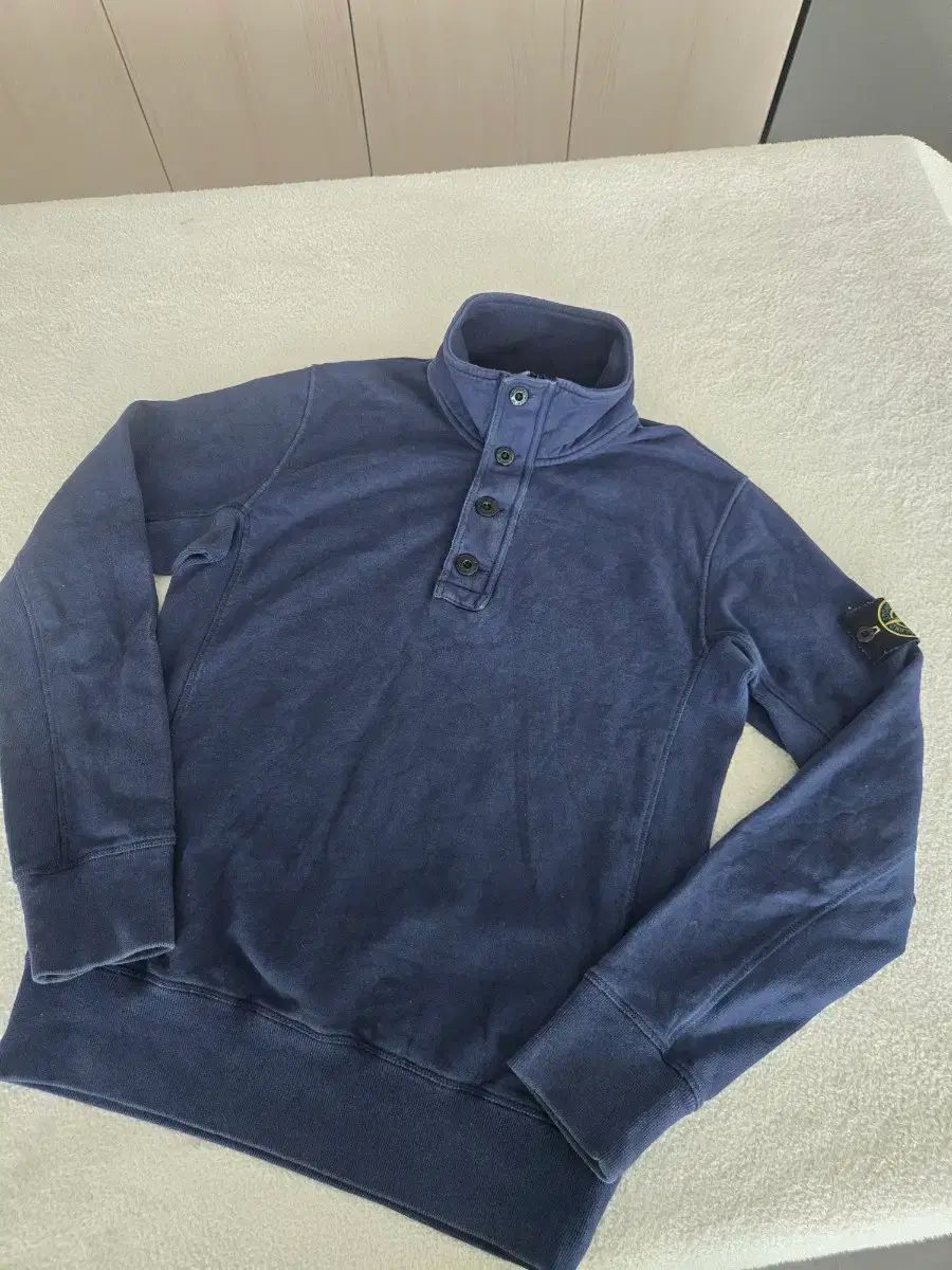 STONE ISLAND ハーフジップアップ ネイビー