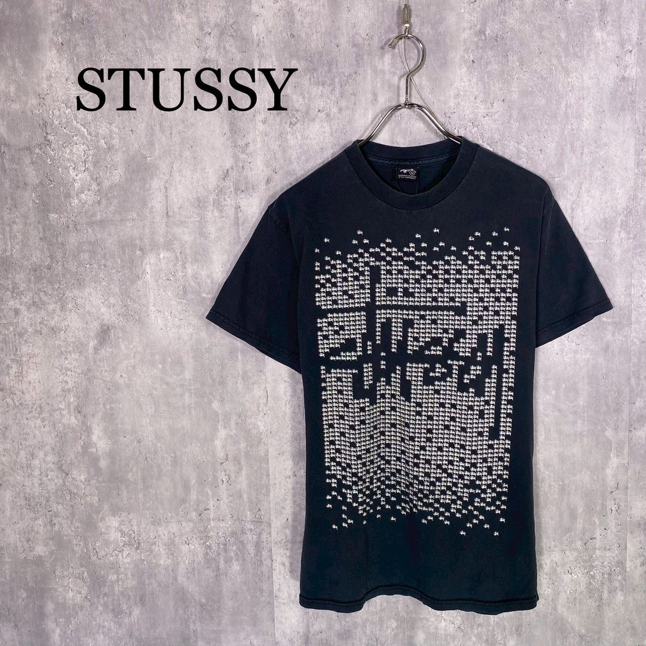 『STUSSY』ステューシー (L) ピルセルロゴプリントTシャツ メンズ