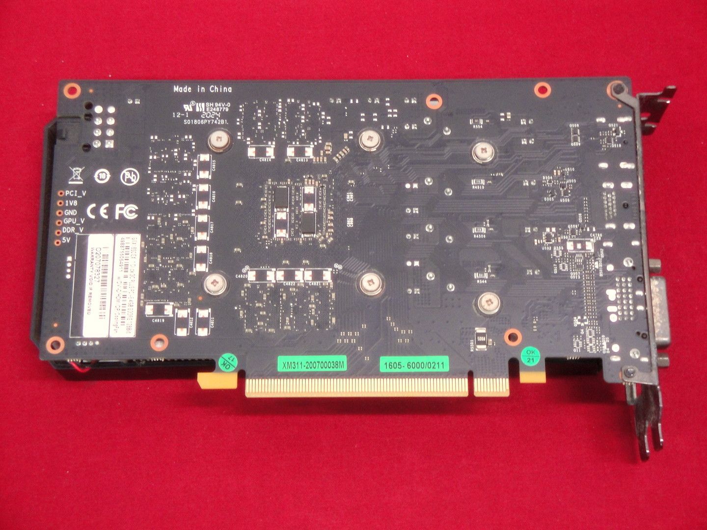 中古 玄人志向 GF-GTX1650D6-E4GB/DF2 グラボ - メルカリ