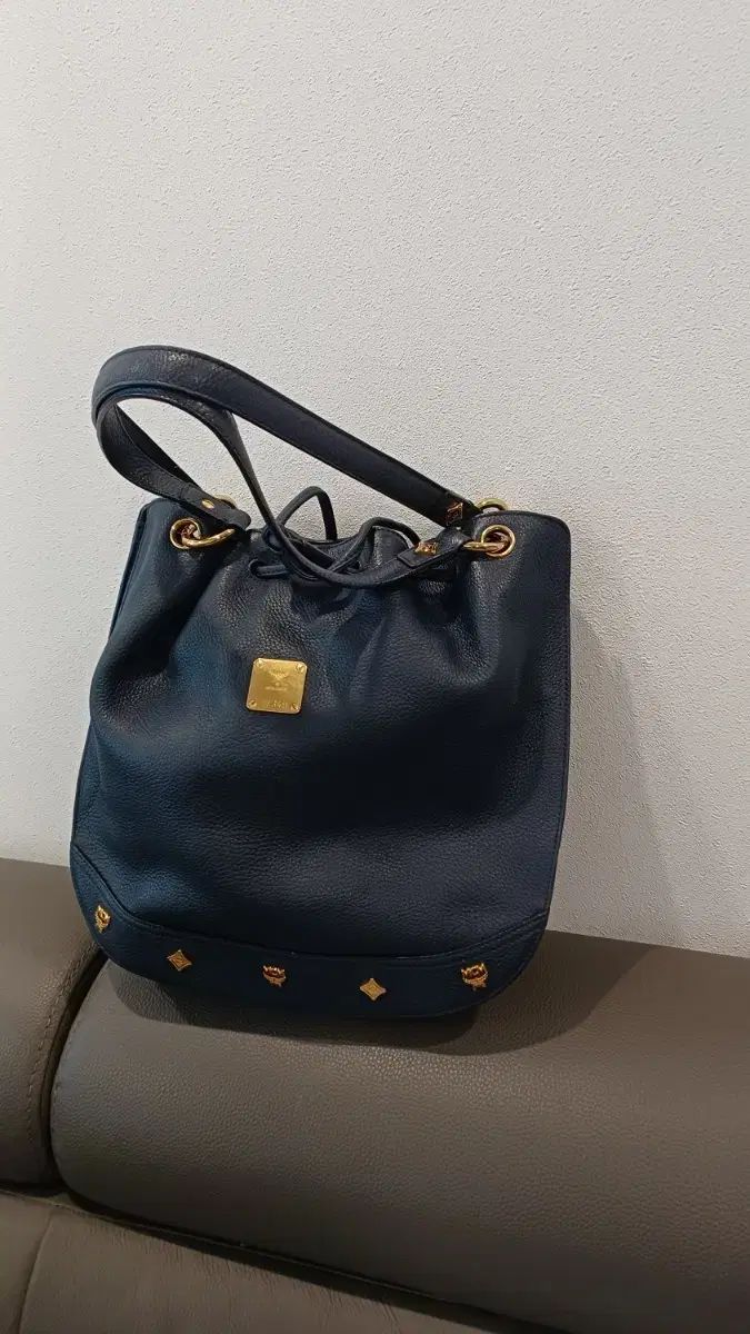 MCM 3回未満 ネイビー