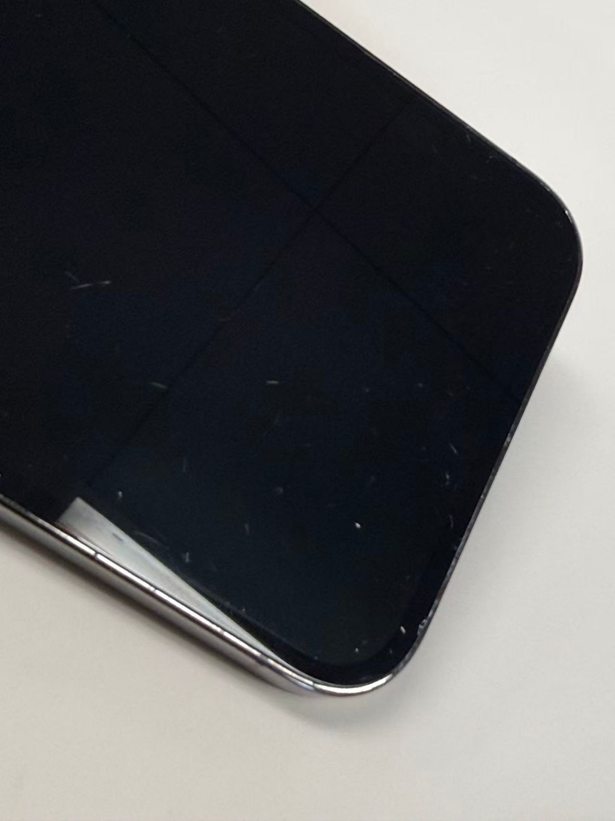 バッテリー100%SIMフリー iPhone13 Pro 2568GB グラファイト - メルカリ