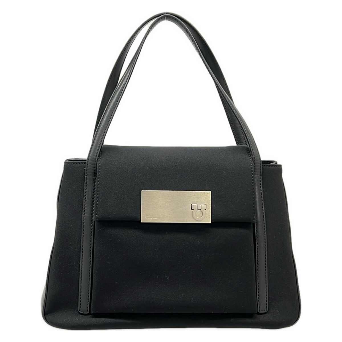 FERRAGAMO/SalvatoreFerragamo(サルバトーレフェラガモ) トートバッグ美品 ガンチーニ 黒 レザー