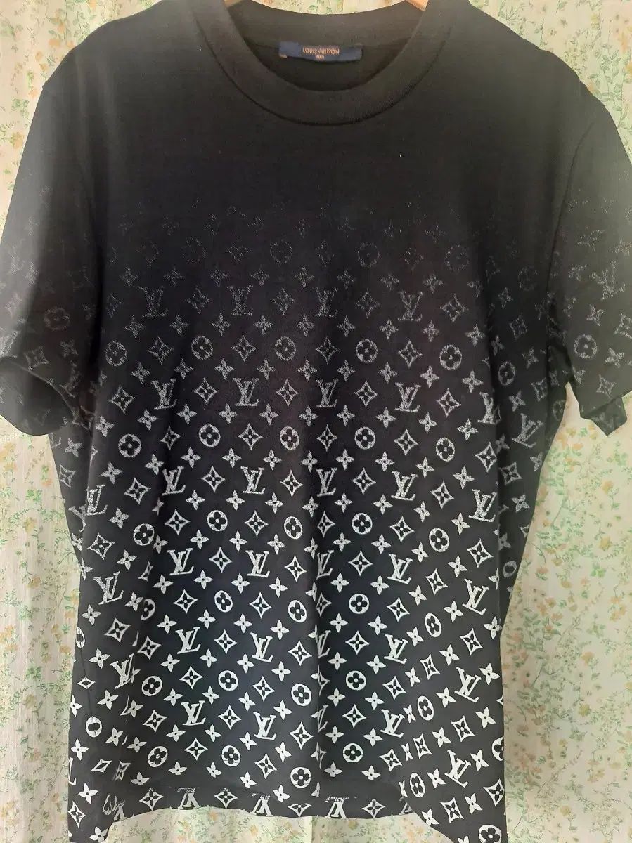 Louis Vuitton ルイヴィトン グラデーション 半袖 L ブラック 出品