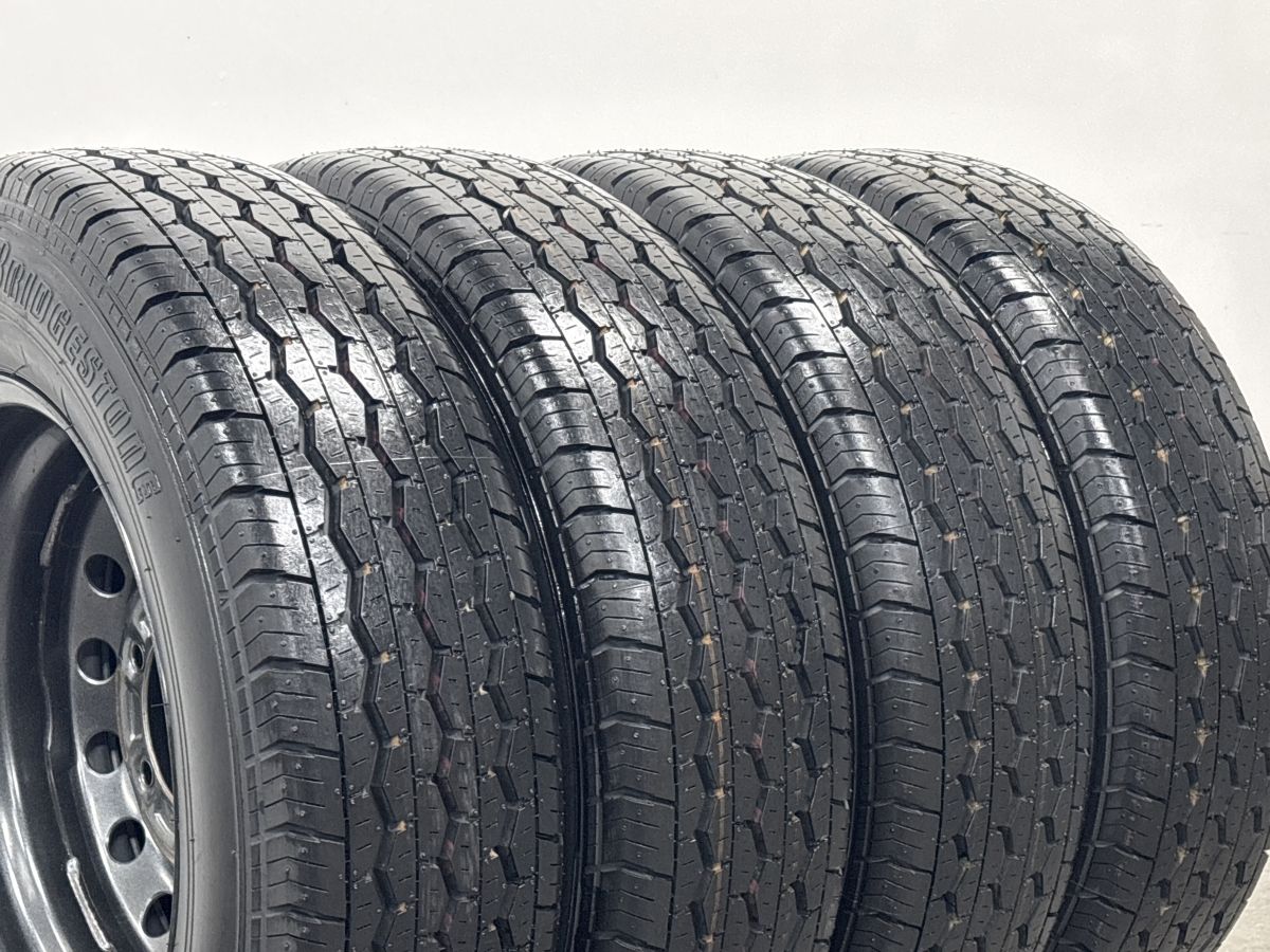 カムロード 純正 +30 ６ 新車外し！ カムロード純正タイヤホイールセット新車外し品 【美品】トヨタ カムロード 純正 15インチ 5J +30 PCD139.7 6H スタッドレスタイヤ用に☆福岡発 店頭交換もOK