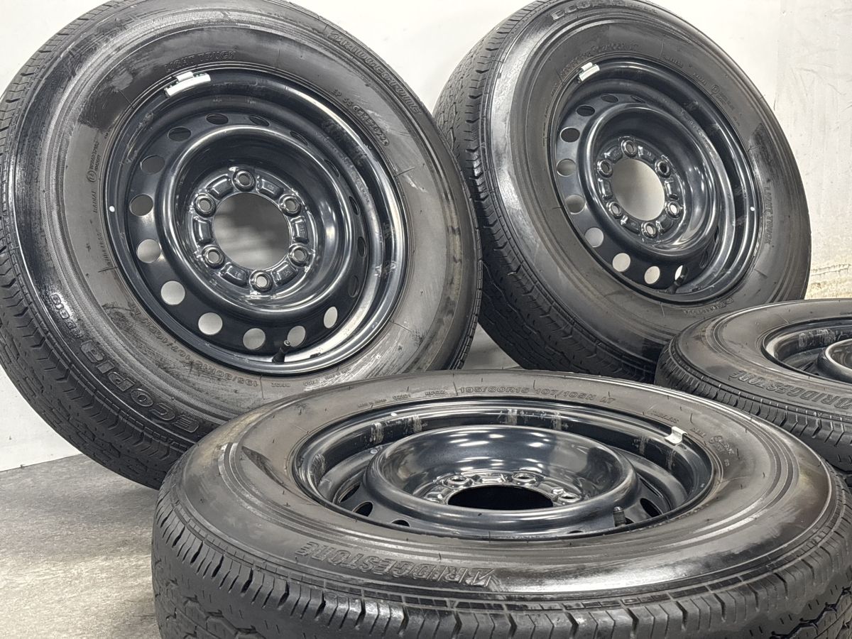 バリ溝 美品】トヨタ 200 ハイエース 純正 15in 6J +35 PCD139.7