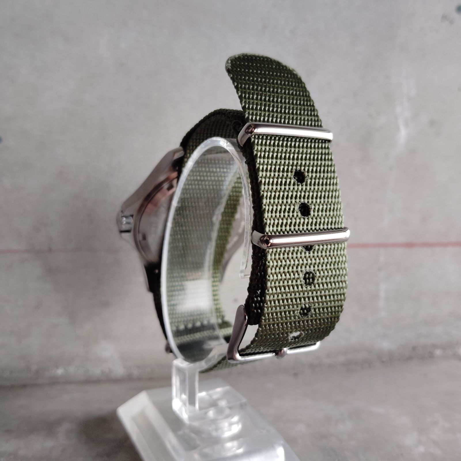 HAMILTON KHAKI King デイデイト クォーツ 黒文字盤 NATOベルト 
