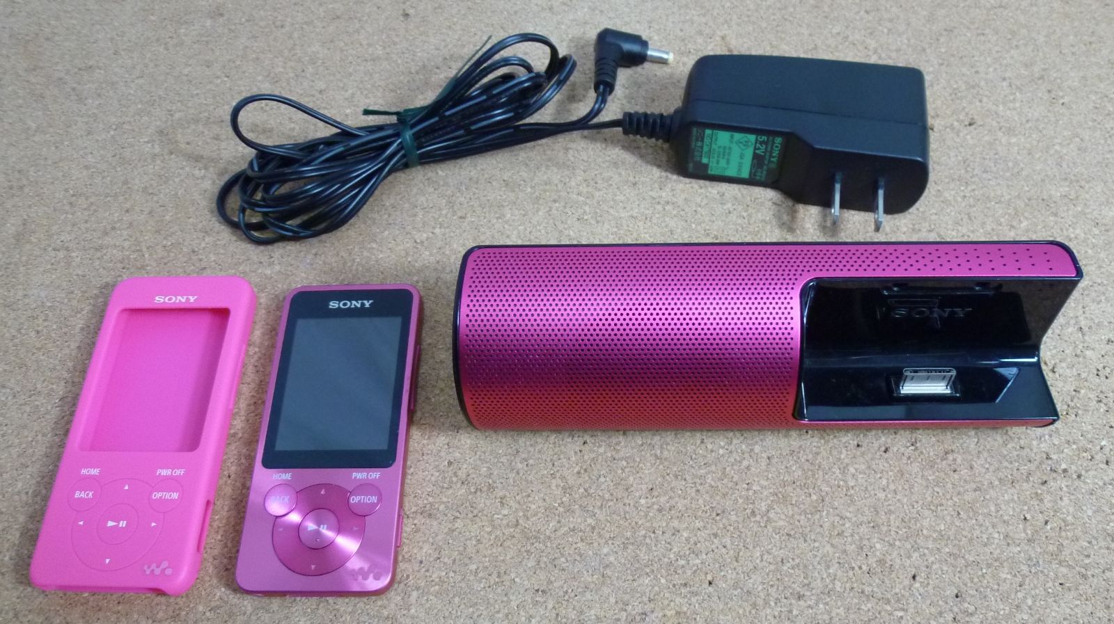 中古品 SONY ソニー ウォークマン ビビットピンク NW-S14 スピーカー