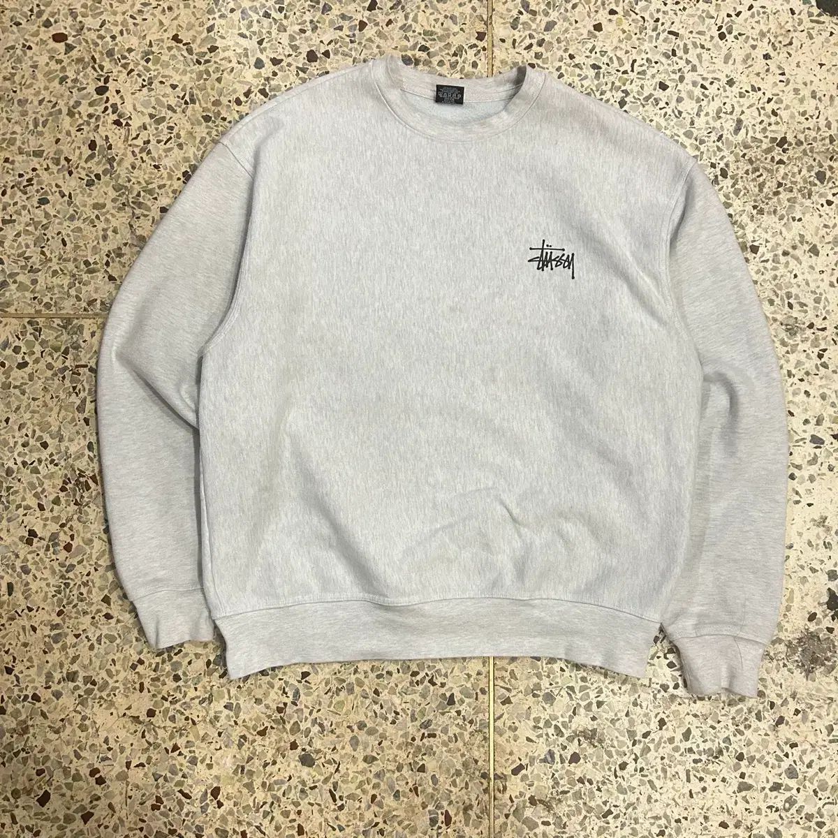 STUSSY ステューシー グレー スウェット シャツ - メルカリ