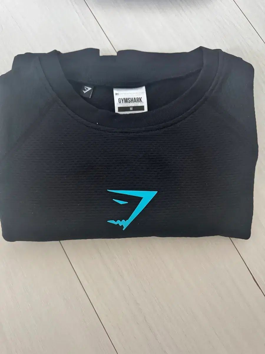 ジムシャーク オニキス V5 ミッドナイト M 半袖 出品