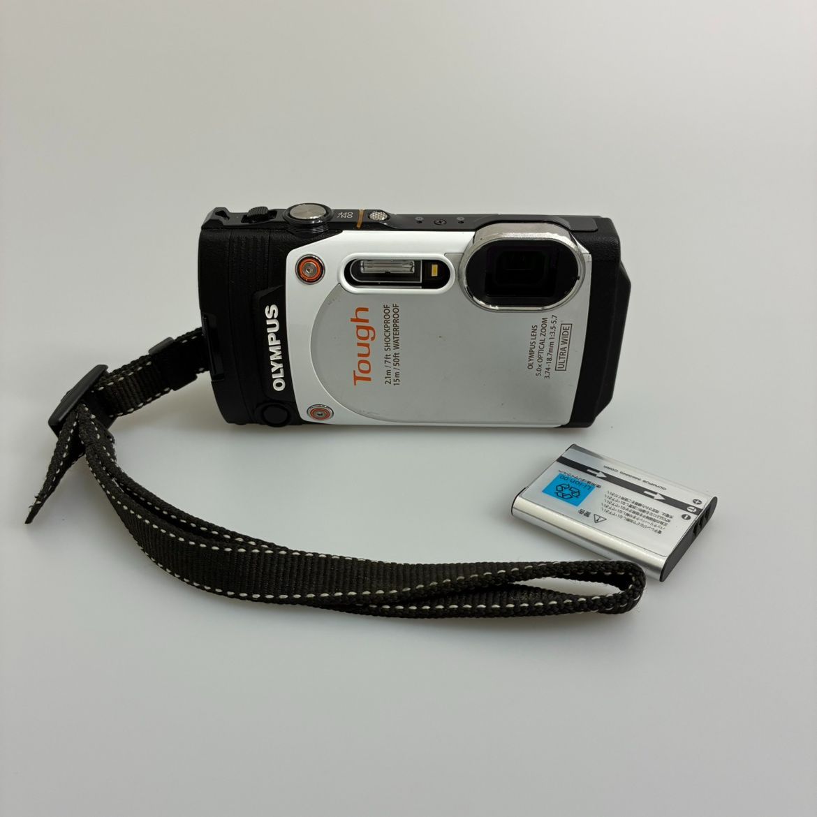 OLYMPUS STYLUS TG-860 Tough 防水デジカメ GPS/Wi-Fi搭載 バッテリー