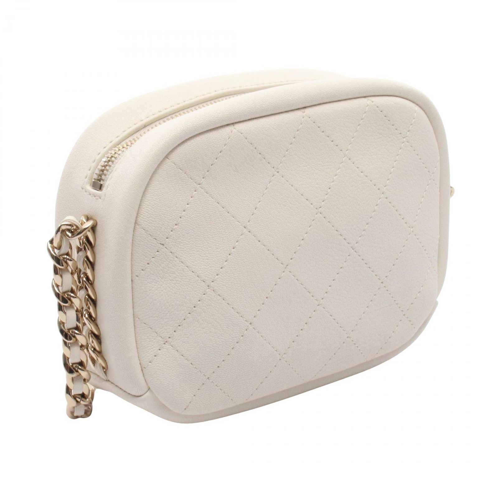 CHANEL マトラッセ　ホワイト　ノベルティ　ショルダー シャネル CHANEL ショルダーバッグ マトラッセ カメラバッグ ホワイト