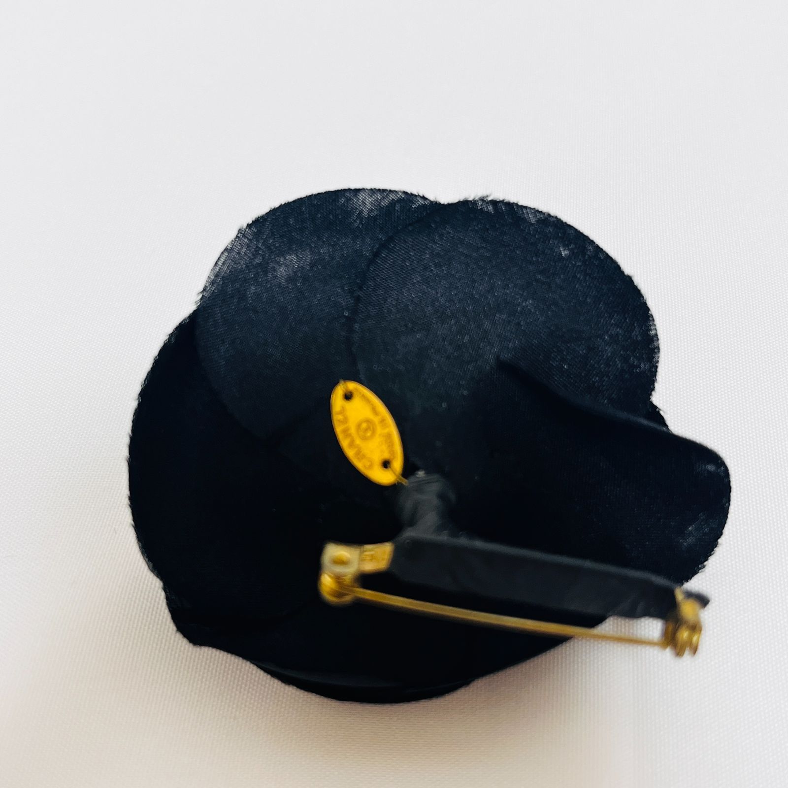 未使用タグ付き✨シャネル　CHANEL 　カメリア コサージュ　ブローチ　箱付き CHANEL シャネル カメリア ブローチ コサージュ 箱付 - メルカリ