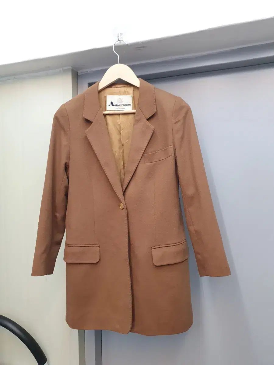 アクアスキュータム カシミア100 ジャケット 55