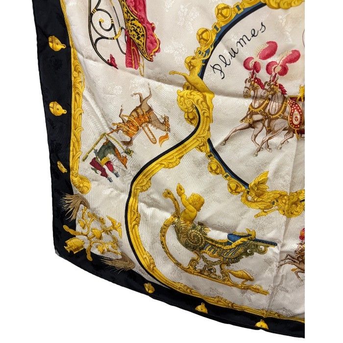 エルメス　HERMES　羽飾りと鈴　Plumes et Grelots　スカーフ HERMES エルメス スカーフ カレ90 Plumes et Grelots 羽根飾りと鈴