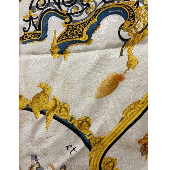 HERMES エルメス スカーフ カレ90 Plumes et Grelots 羽根飾りと鈴