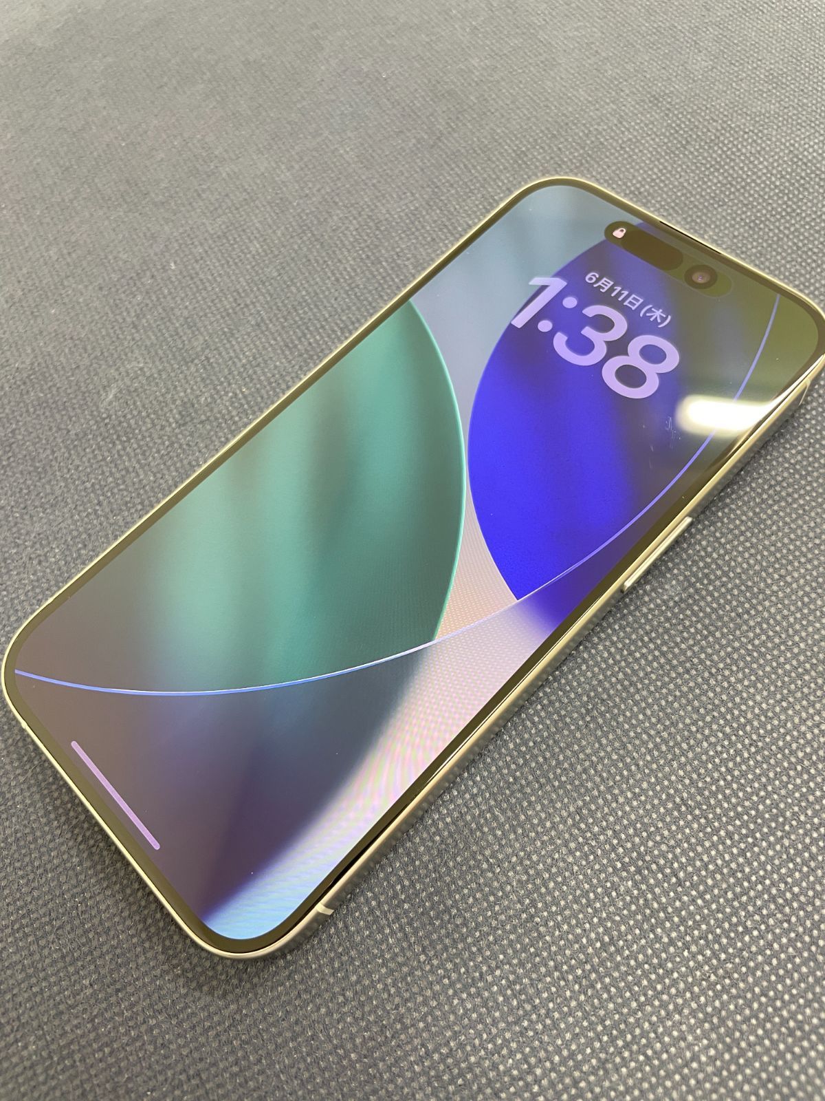 441301102901】 極美品 iPhone 15 Pro 128GB チタニウム バッテリー87 