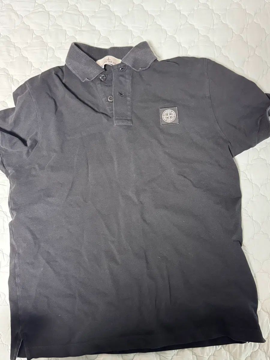 STONE ISLAND ストーンアイランド 半袖 カラーTシャツ 黒