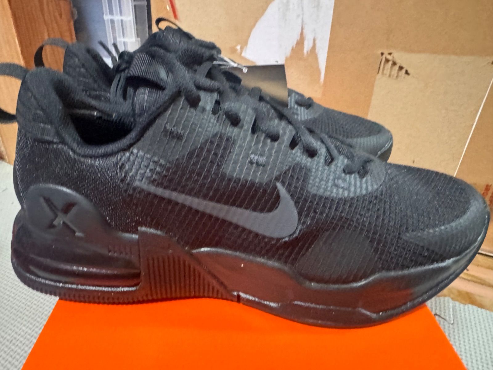 新品 ナイキ NIKE AIR MAX ALPHA TRAINER DM0829-010