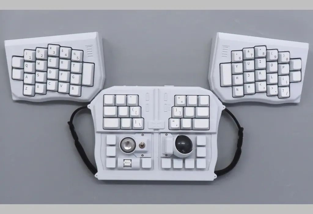 【中古】PCハード GrabShell Standard(MOON/ホワイト)