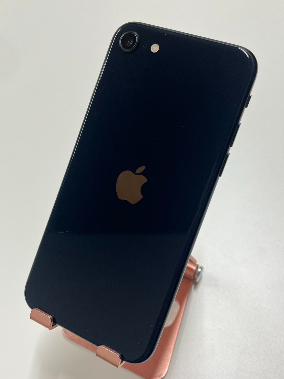 iPhoneSE 第3世代 64GB ミッドナイト SIMフリー 動作確認済み IMEI：358576251916786