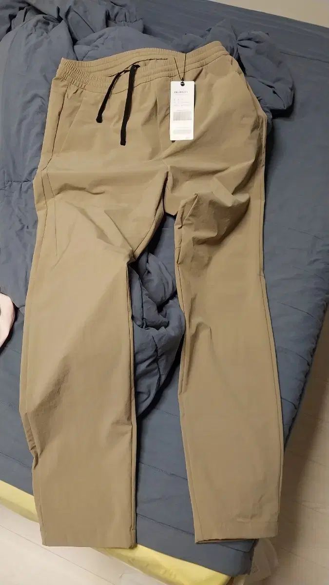 BLACK YAK ブラックヤク 新品 ズボン
