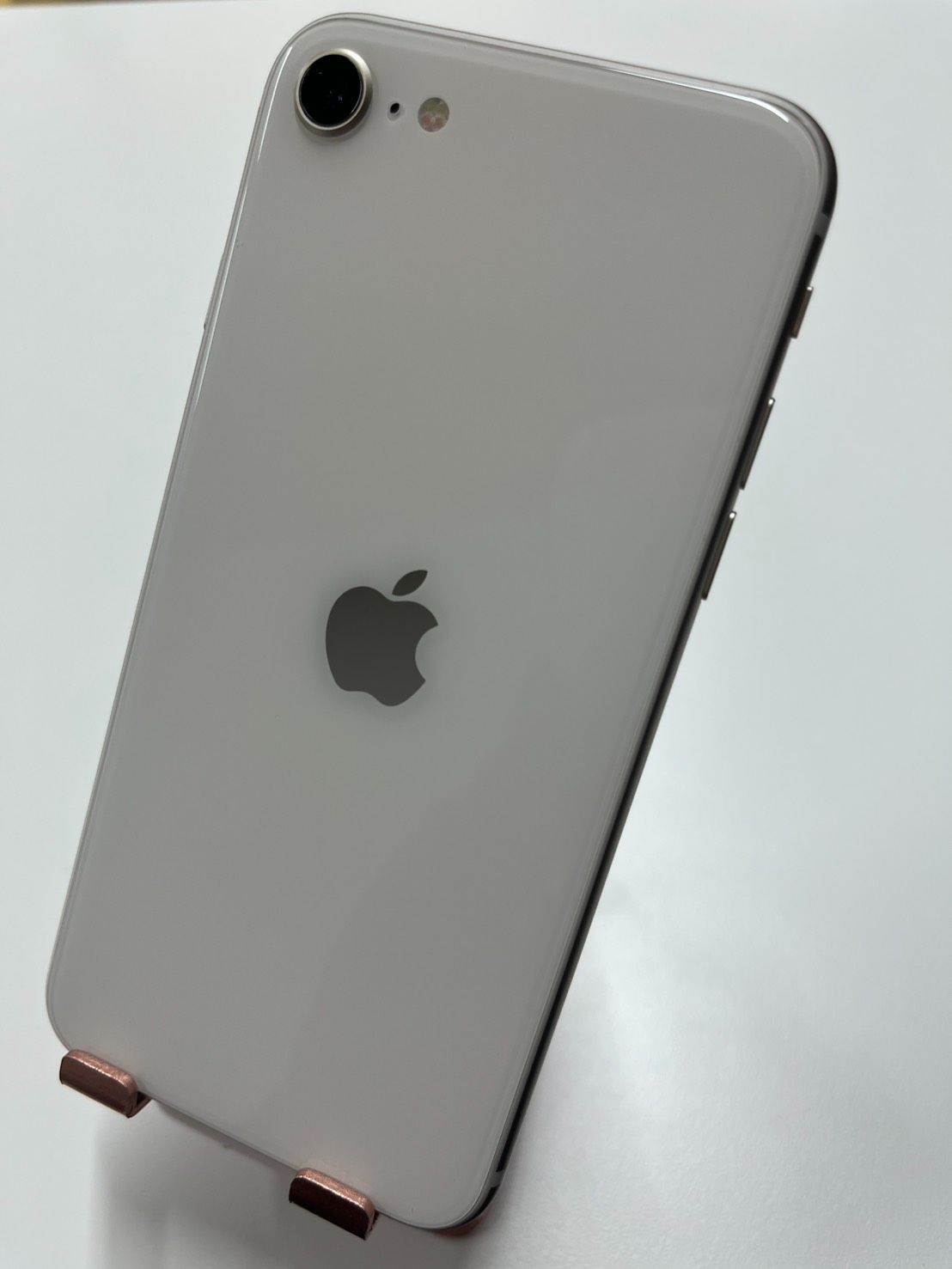 iPhoneSE 第3世代 128GB スターライト SIMフリー ✅動作確認済み IMEI：350158427220456