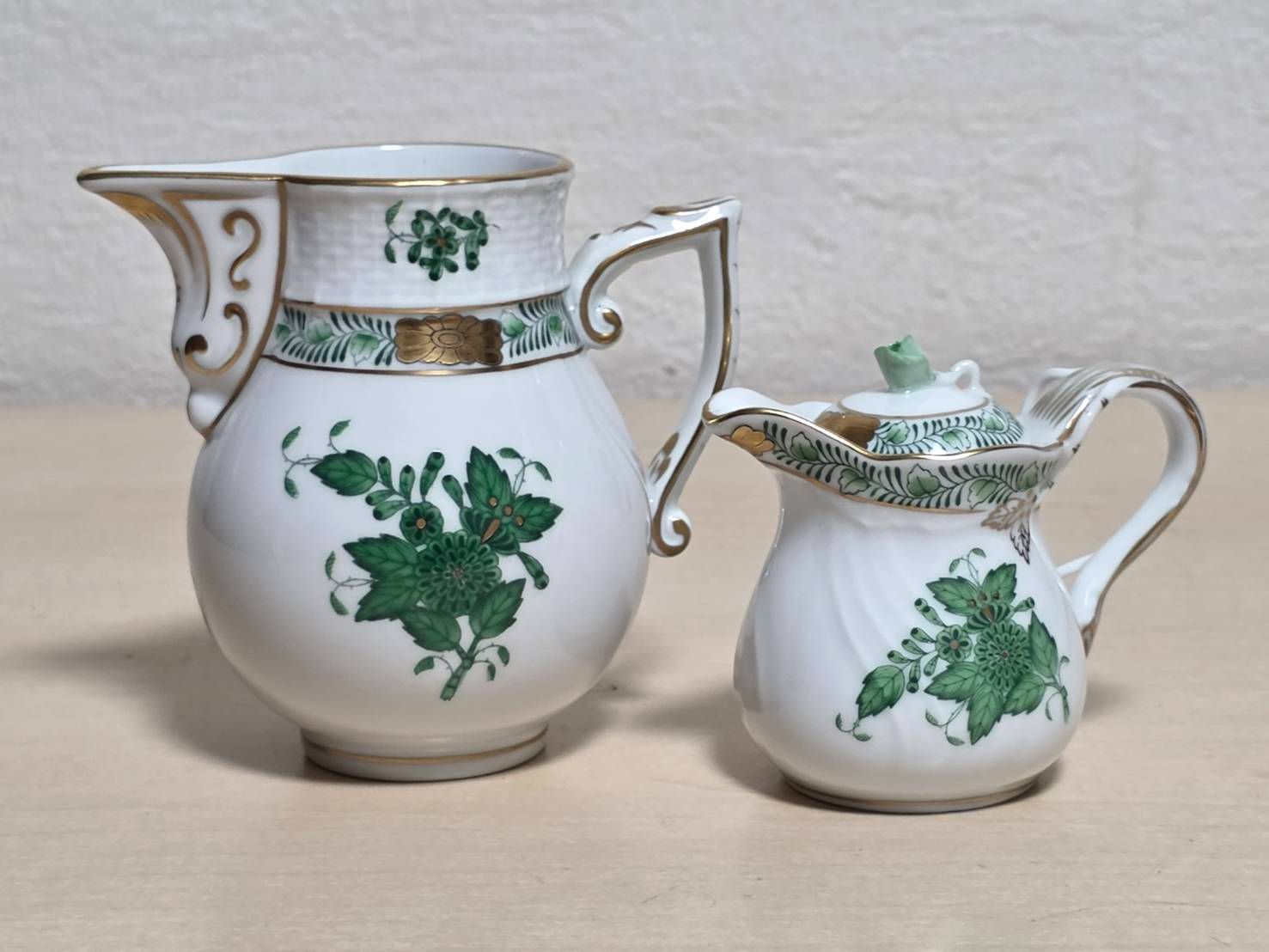 R80611 美品 HEREND ヘレンド アポニーグリーン クリーマー 2点セット 蓋付き 薔薇つまみ ミルクピッチャー シロップ入れ ソースボート 金彩
