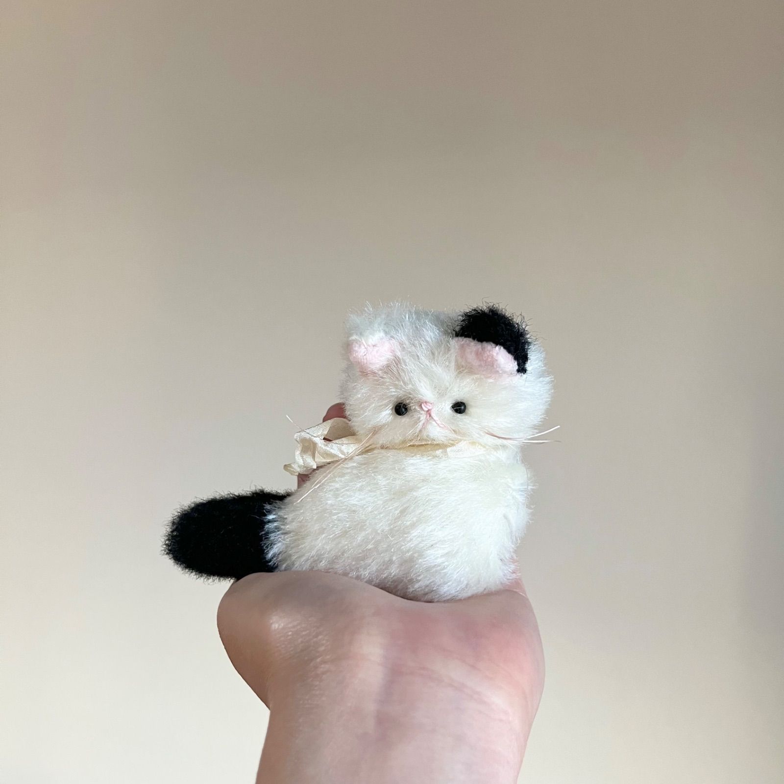 とけそうな、ねこ ( オセロみみの子 ) Cora 猫 ぬいぐるみ 作家