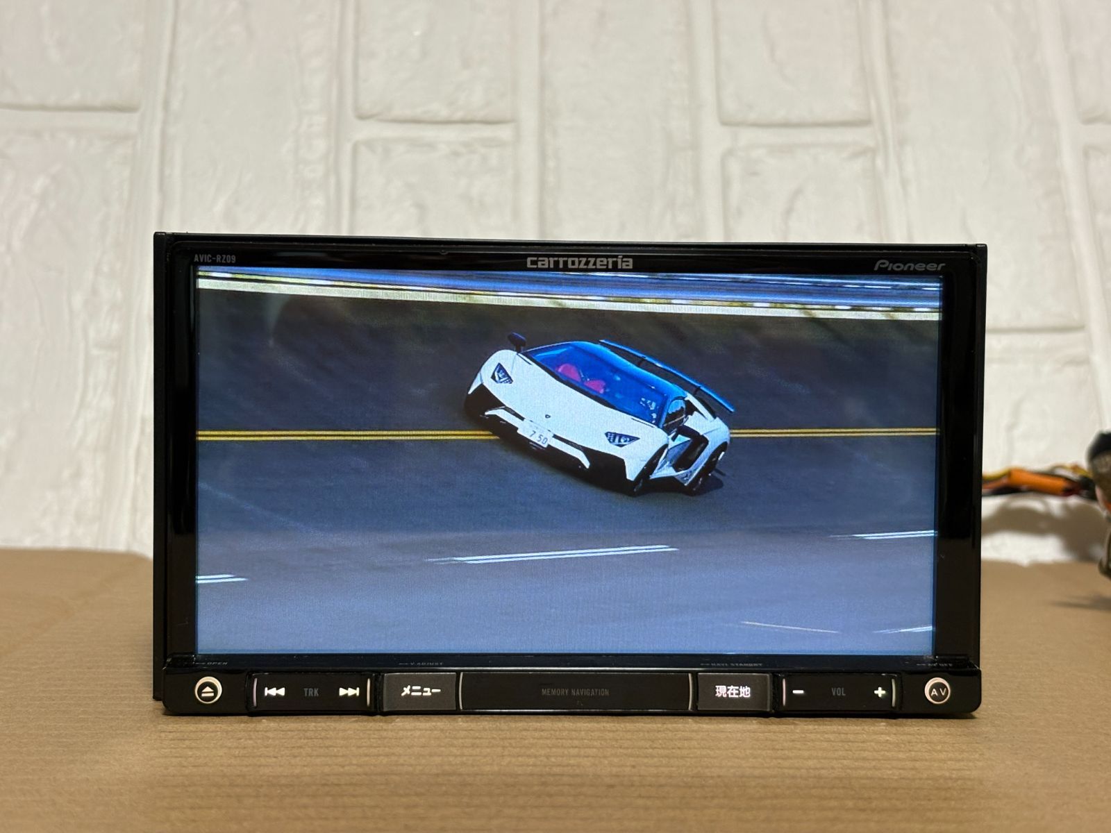 【スバル純正オプション】Pioneerカーナビ　AVIC-RZ09 スバル純正オプションPioneerカーナビ AVIC-RZ09 carrozzeria 楽ナビ