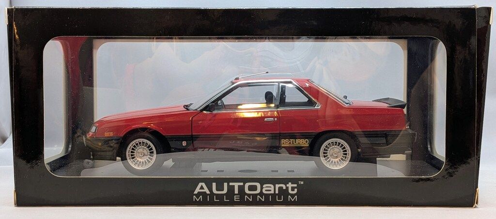 AUTOart 1/18 MILLENNIUM NISSAN SKYLINE HT 2000TURBO I/C RS-X DR30RED/BLACK 77426