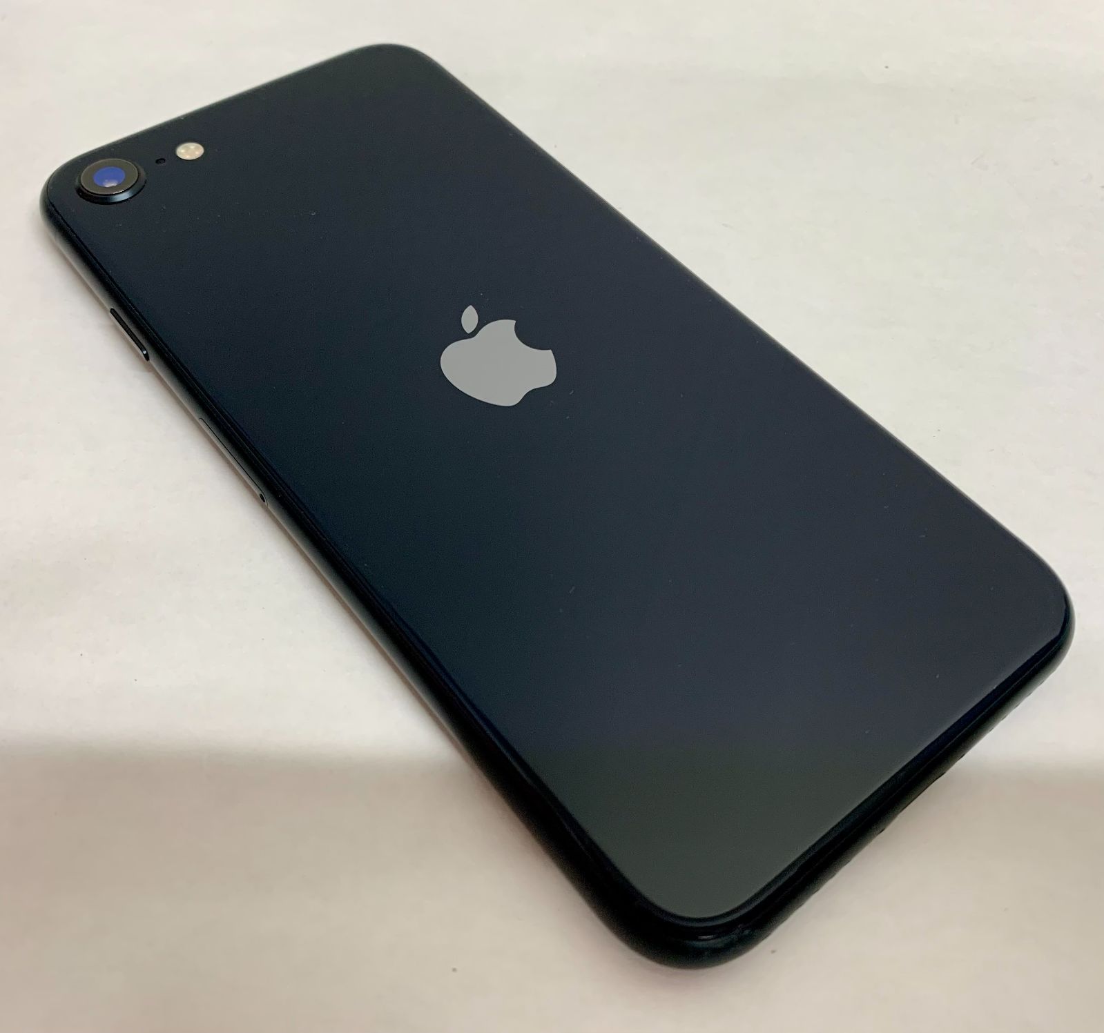 iPhone SE3 64GB ミッドナイト SIMフリー 良品 - メルカリ