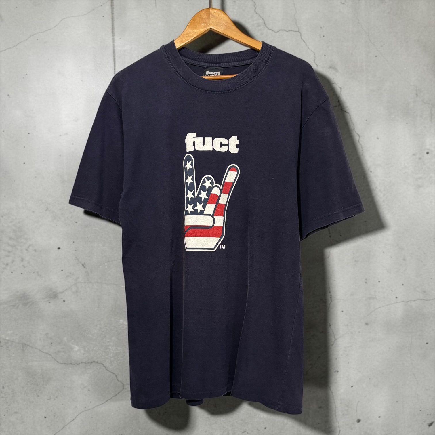 USA製 00s FUCT Horned Hand S/S TEE L NAVY ファクト ホーンハンド 星条旗 メロイックサイン 半袖Tシャツ ネイビー 古着